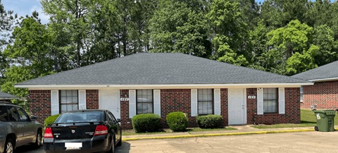 Floor plan for 3 beds, 3 baths, 1976 sqft